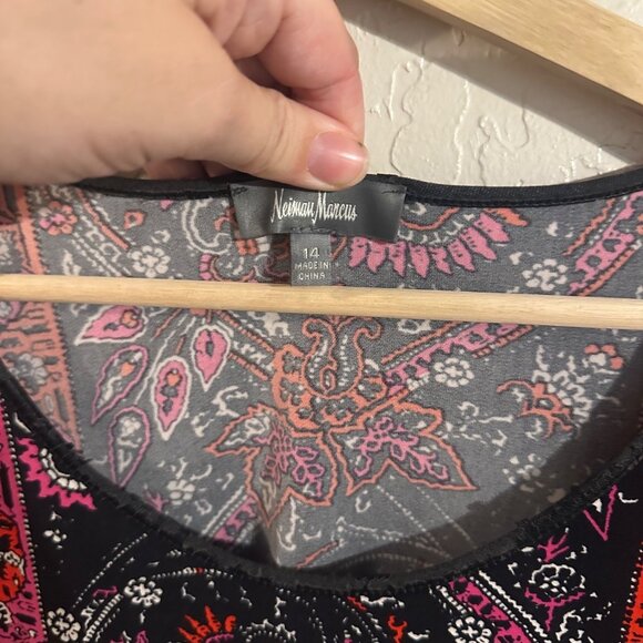 Neiman Marcus Plus Size Fuschia & Paisley Long Sleeved Hippie Midi Shift Dress - Picture 6 of 9